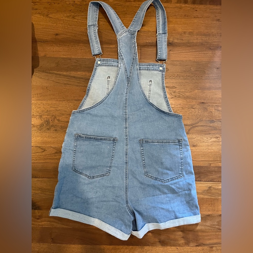 Amazon overall - Picture 2 of 2
